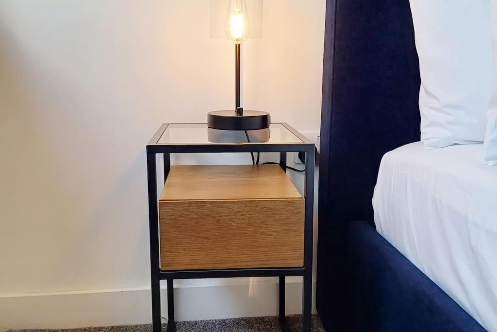 Stylish Modern 1Bed Apartment In Bedford Dış mekan fotoğraf